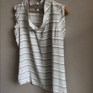 CAbi Summer Shirt Sleeve Top!